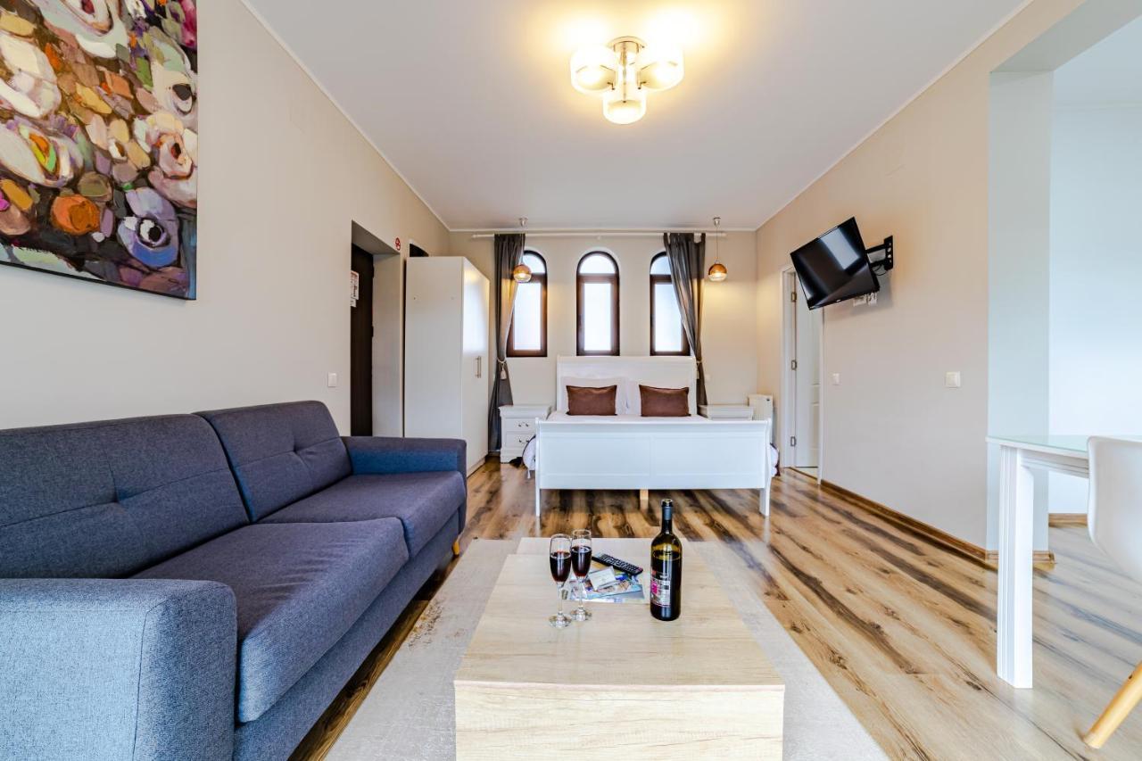 Yael Luxury Apartments 2 Buşteni エクステリア 写真