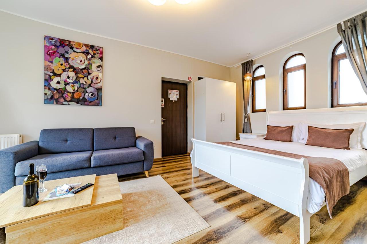 Yael Luxury Apartments 2 Buşteni エクステリア 写真
